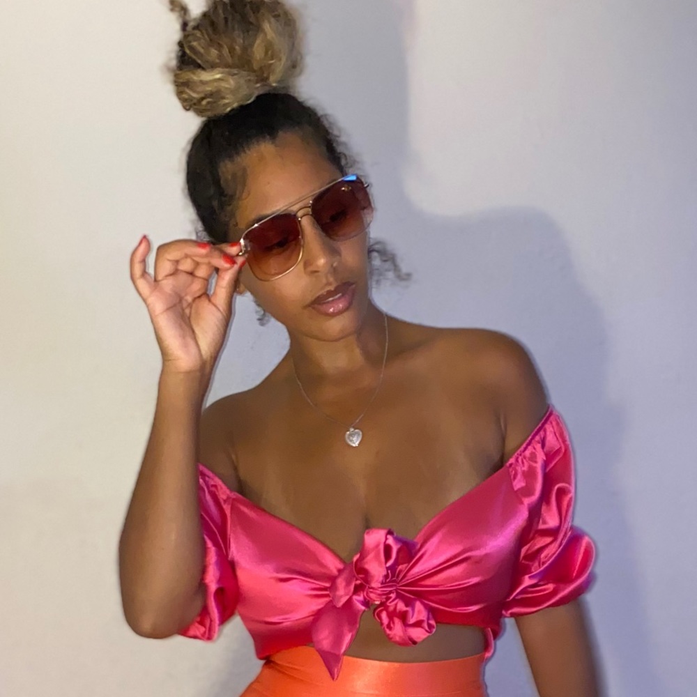 Pink crop top - Picture 1 of 2